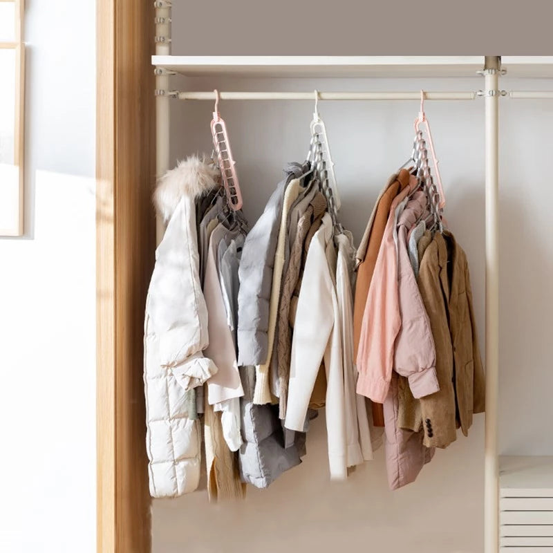9-Hole Clothes Hanger