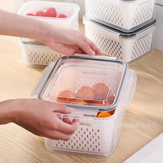 3 Piece Set Transparent Food Storage Containers with Strainer
