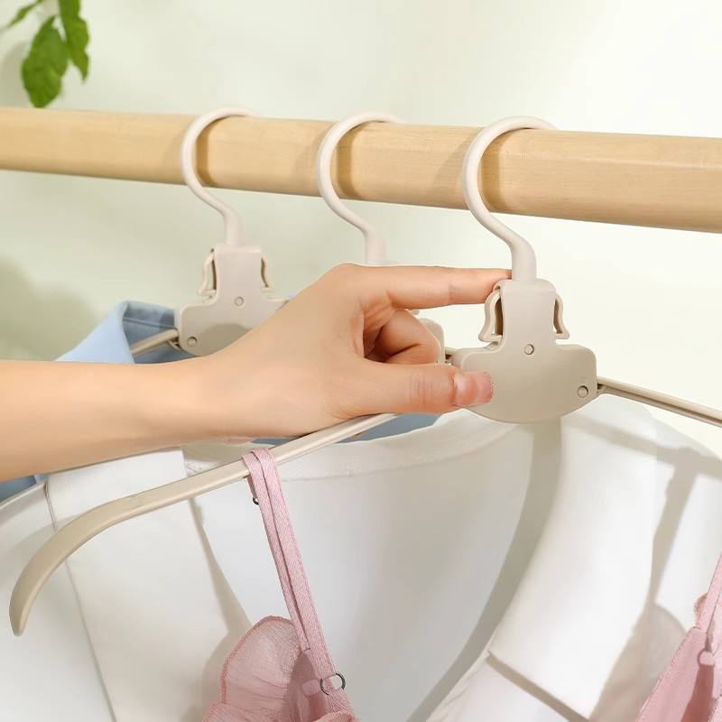 Foldable Hanger (3pcs)