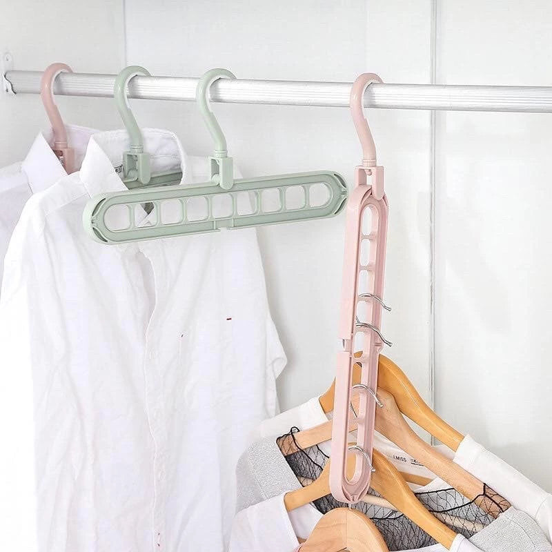 9-Hole Clothes Hanger